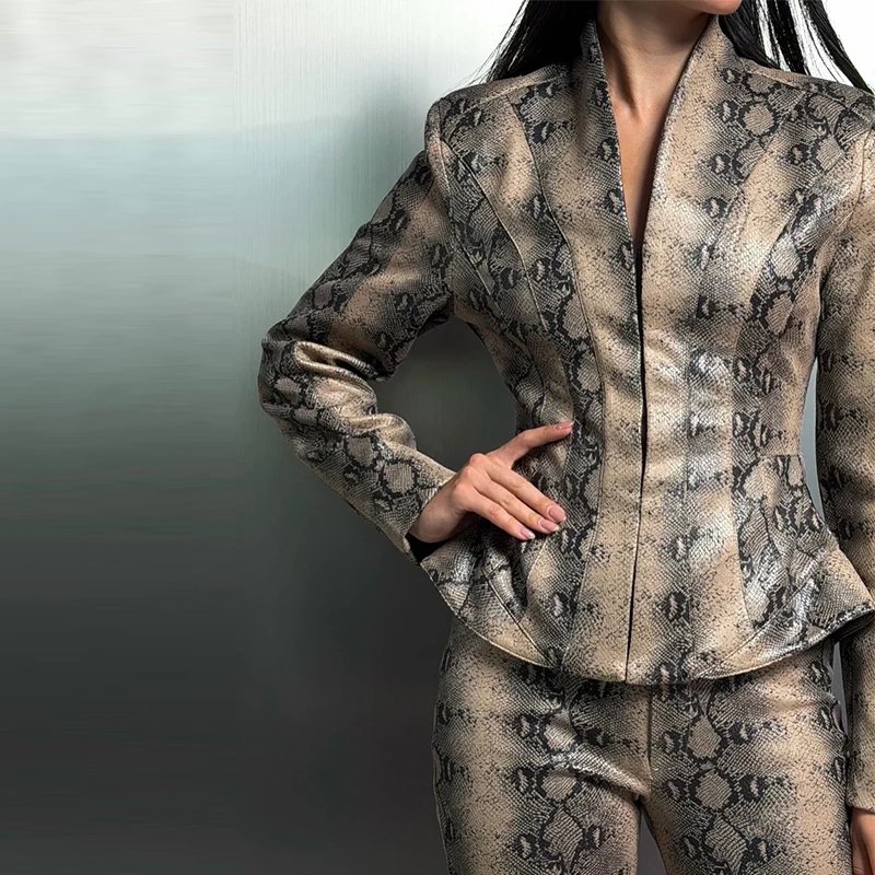 Schlangenmuster-Set mit V-Ausschnitt, Schnallenverschluss und Taillenbetonung: Mantel und Hose für Damen, Street-Style, Langarm, Schlanke Jacken, Schlaghosen, Neue Outfits – Detail 34