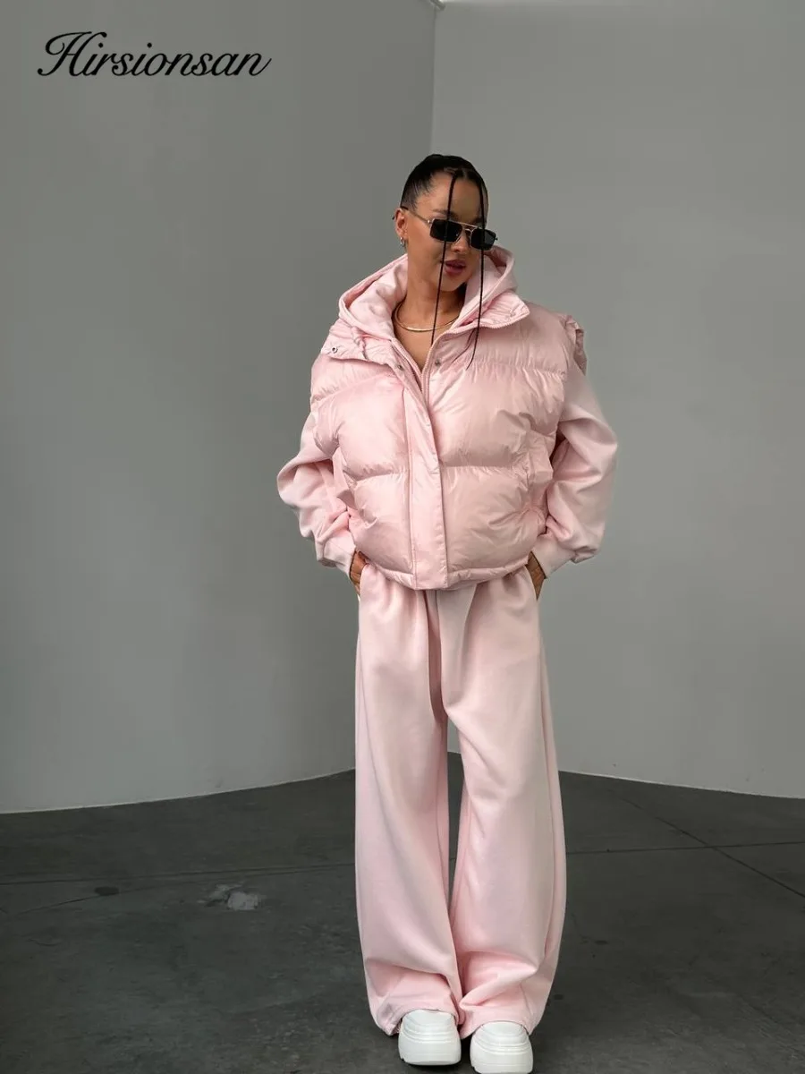 Hirsionsan 2025 نمط غير رسمي هوديي السراويل الطويلة سترة ثلاث قطع مجموعة مقنعين قلنسوة بسحاب مقترن مع سترة الخبز بلا أكمام