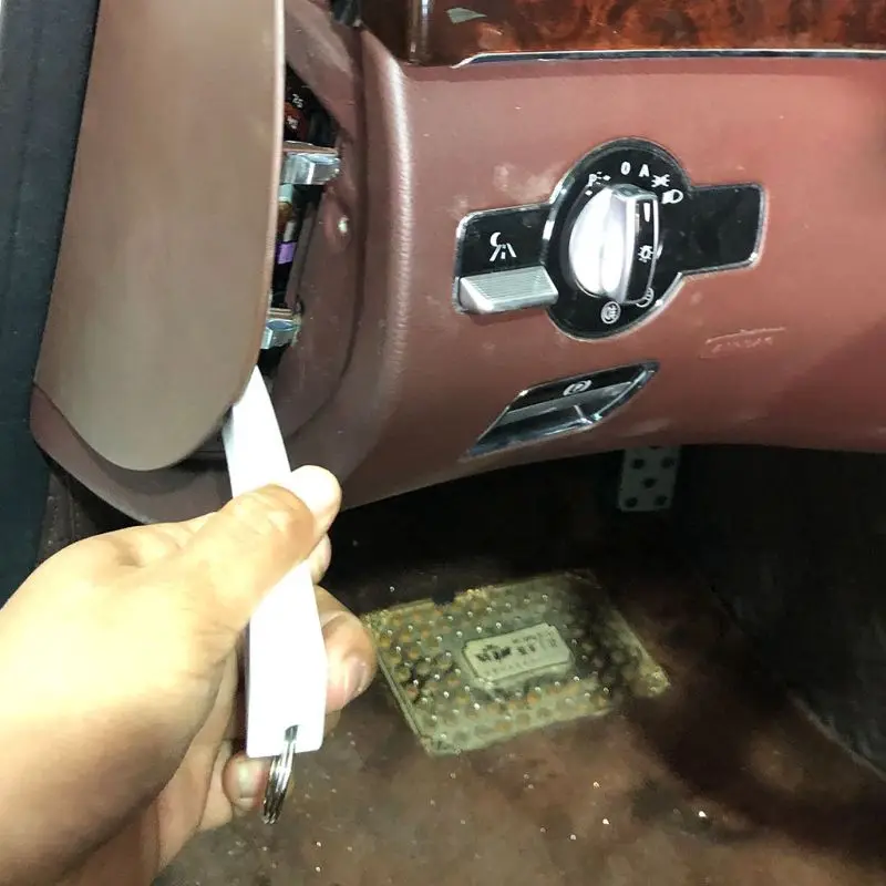 

Car Door Trim Removal Wedge Pry Tool Vehicle Dismantling Device Mounting Wedge Handle Auto Parts Accessories