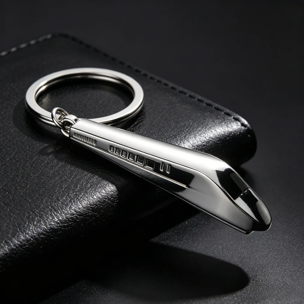 Rennwagen-Schlüsselanhänger aus Metall, kreatives, realistisches Rennwagen- und Hochgeschwindigkeitszug-Modell, Anhänger, personalisiertes Geschenk für Männer und Frauen – Detail 2