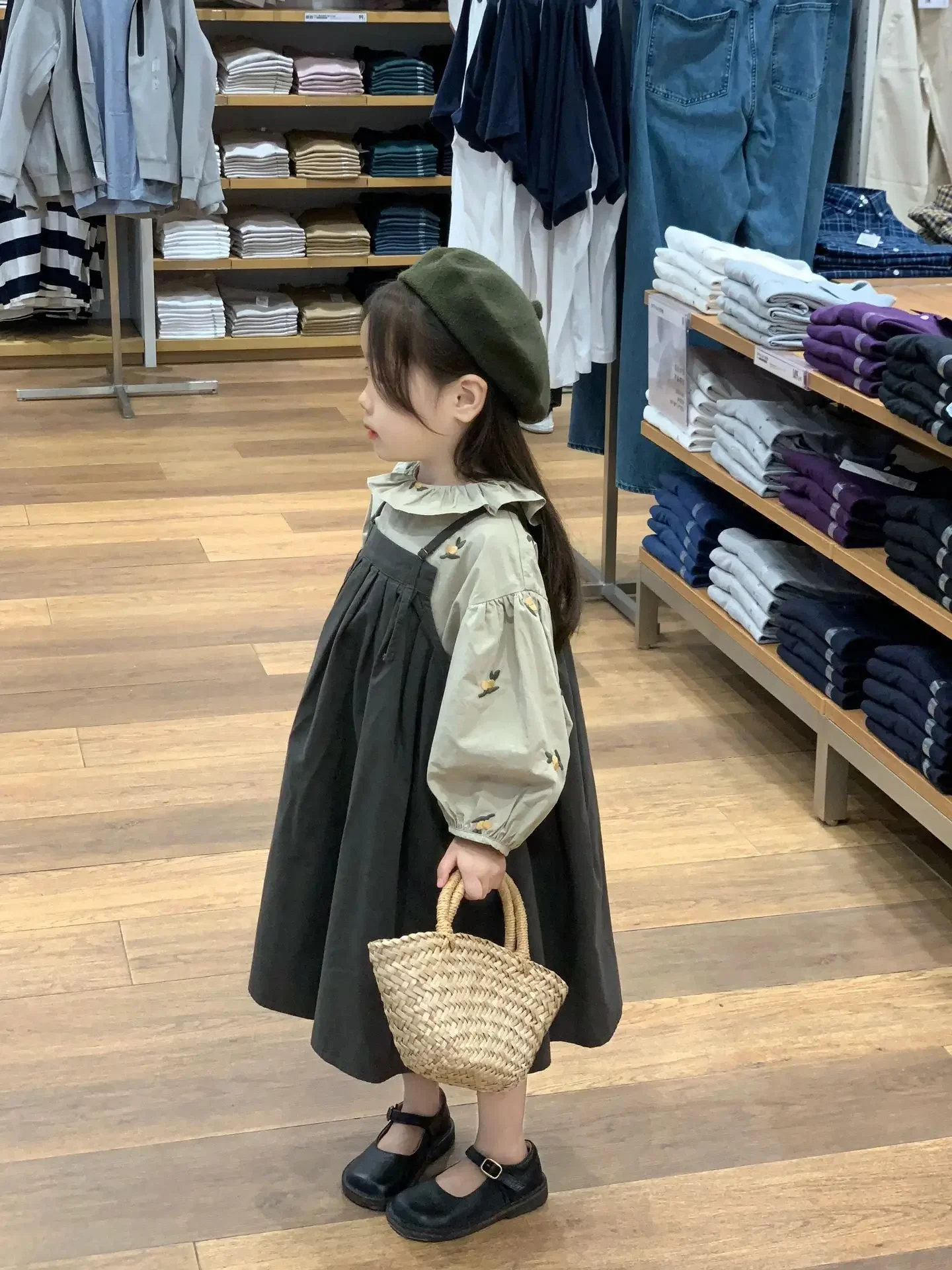 Children's Wear 2023 Autumn New Retro Embroidered Bubble Sleeves Shirt with Hanging Dress Two Piece Set Baby Girl Outfit Set