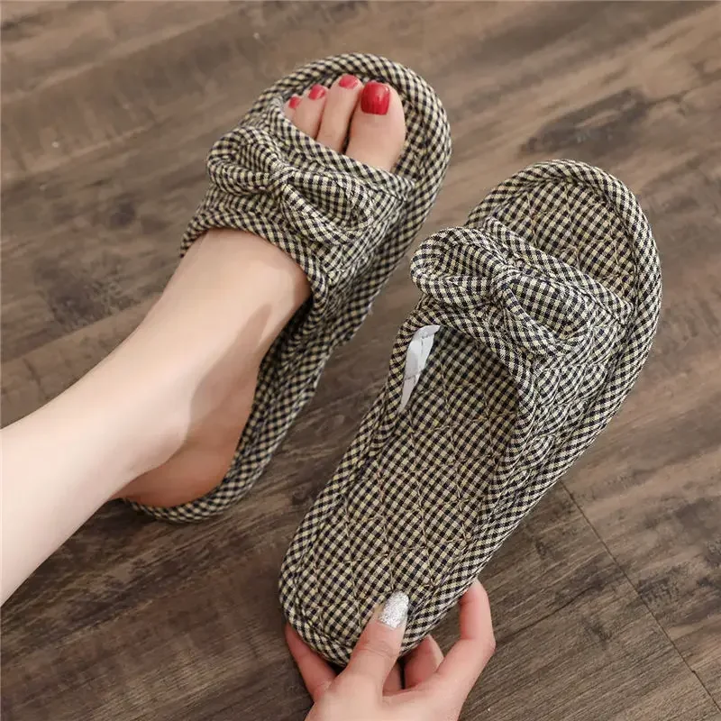 New Silent Slippers with Particle Anti Slip Soft Sole Home Furnishing Couple Slippers for Men and Women Machine Washable