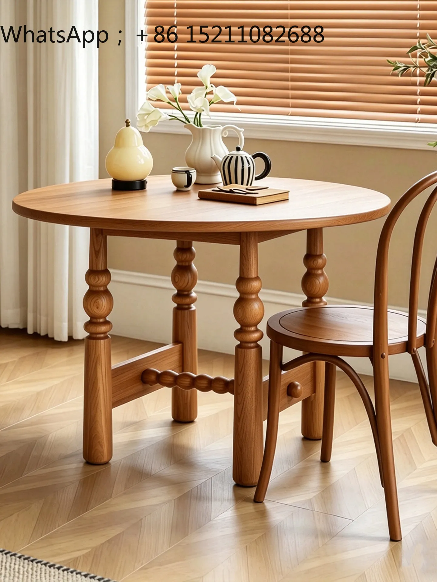 SCY medieval solid wood round dining table French retro homestay simple reception table household dining table