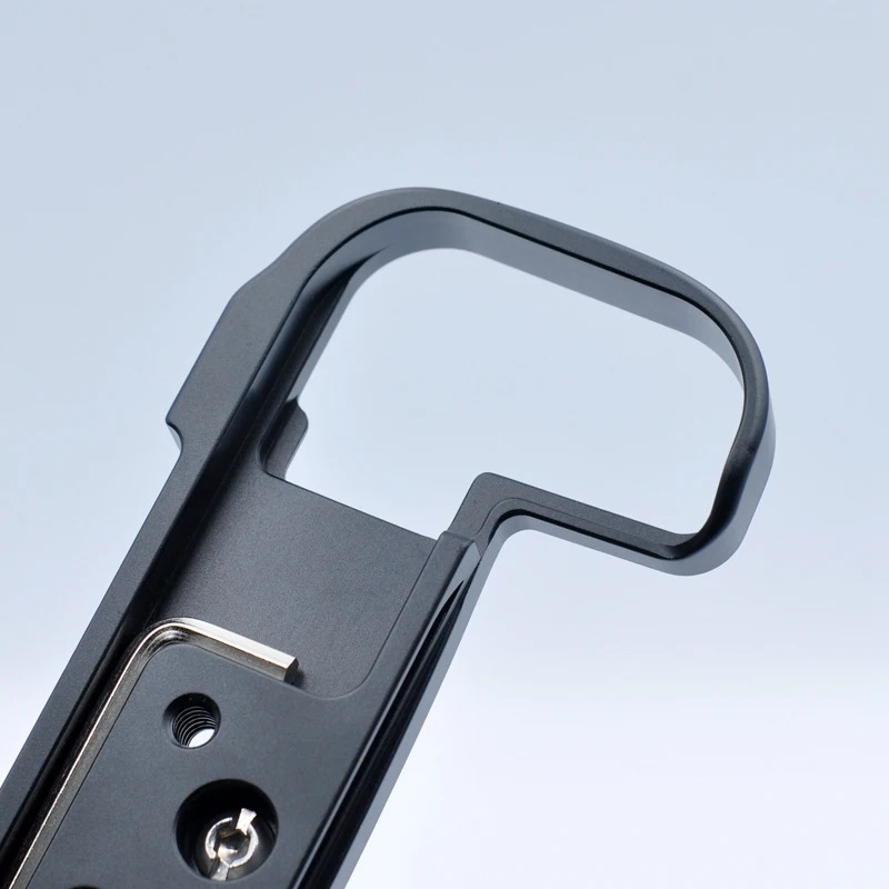 Quick Release L Plate Bracket Holder Hand Grip for Canon EOS R5 EOS R6 Camera for Arca Swiss Tripod Ballhead,Red