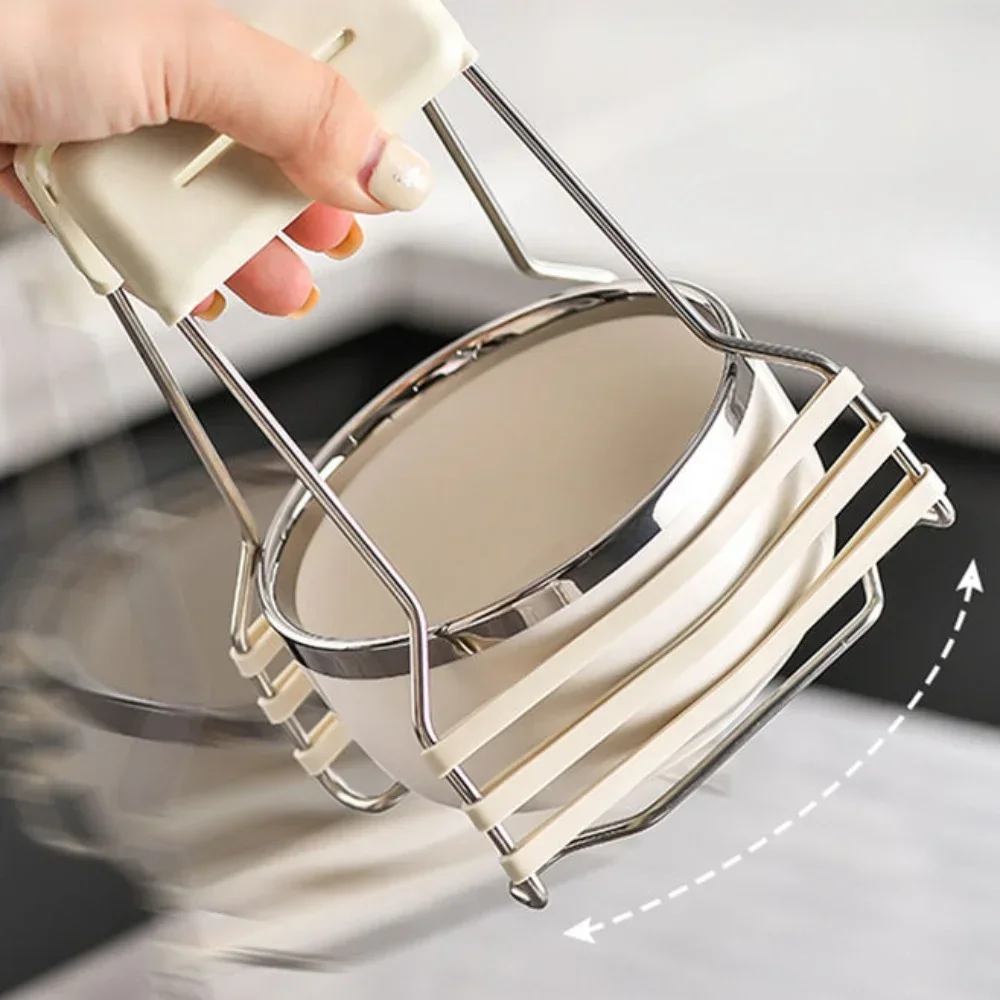 

Фонарь с зажимом против ожогов и противоскользящей силиконовой полосой