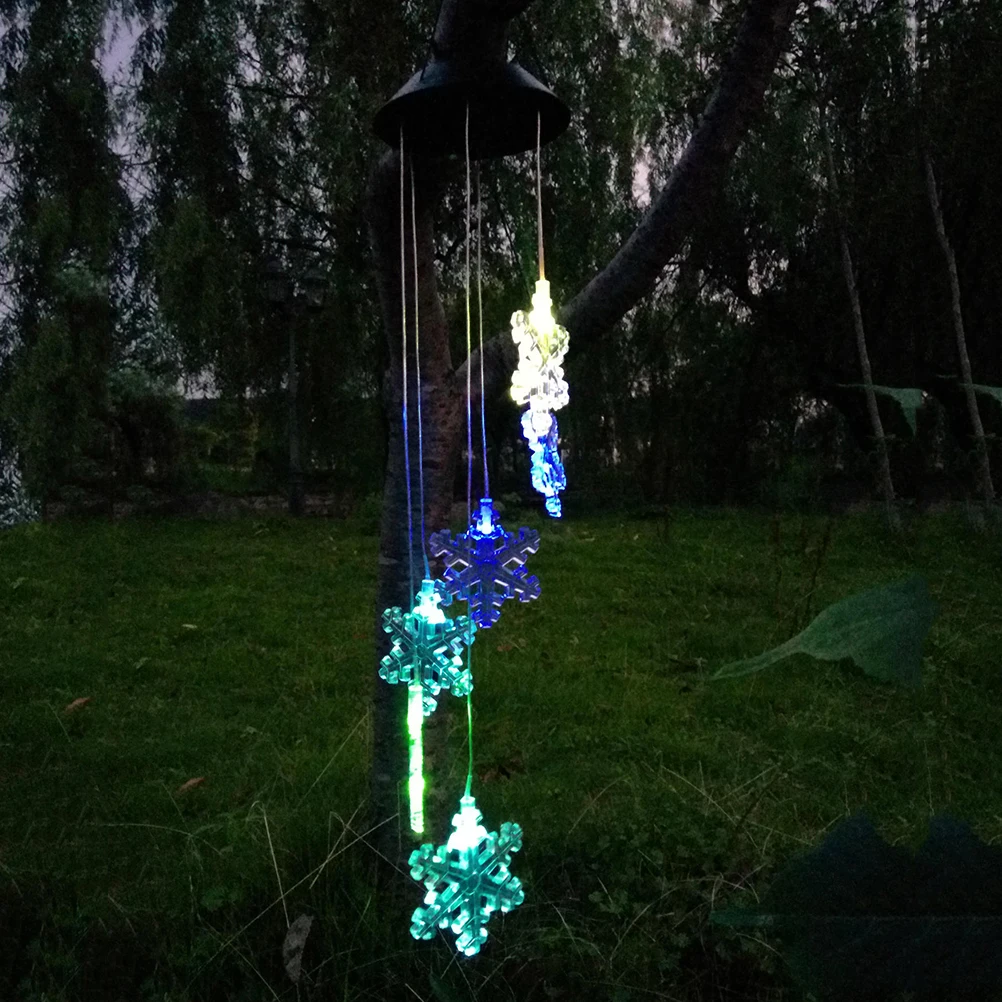 

Snowflake Pattern Wind Chime Color Changing Solar Mobile Wind Chime Light for Home Party Garden Lighting (Color As Shown)