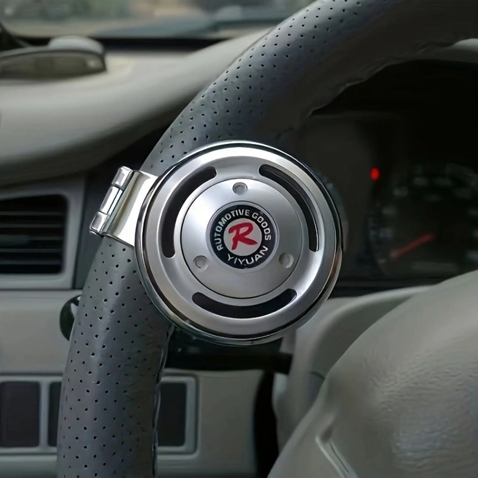 

Universal Car Steering Wheel Booster Ball Control Handle Easy To Install Metal Auto Auxiliary Booster Spinner Rotation Anti-Slip