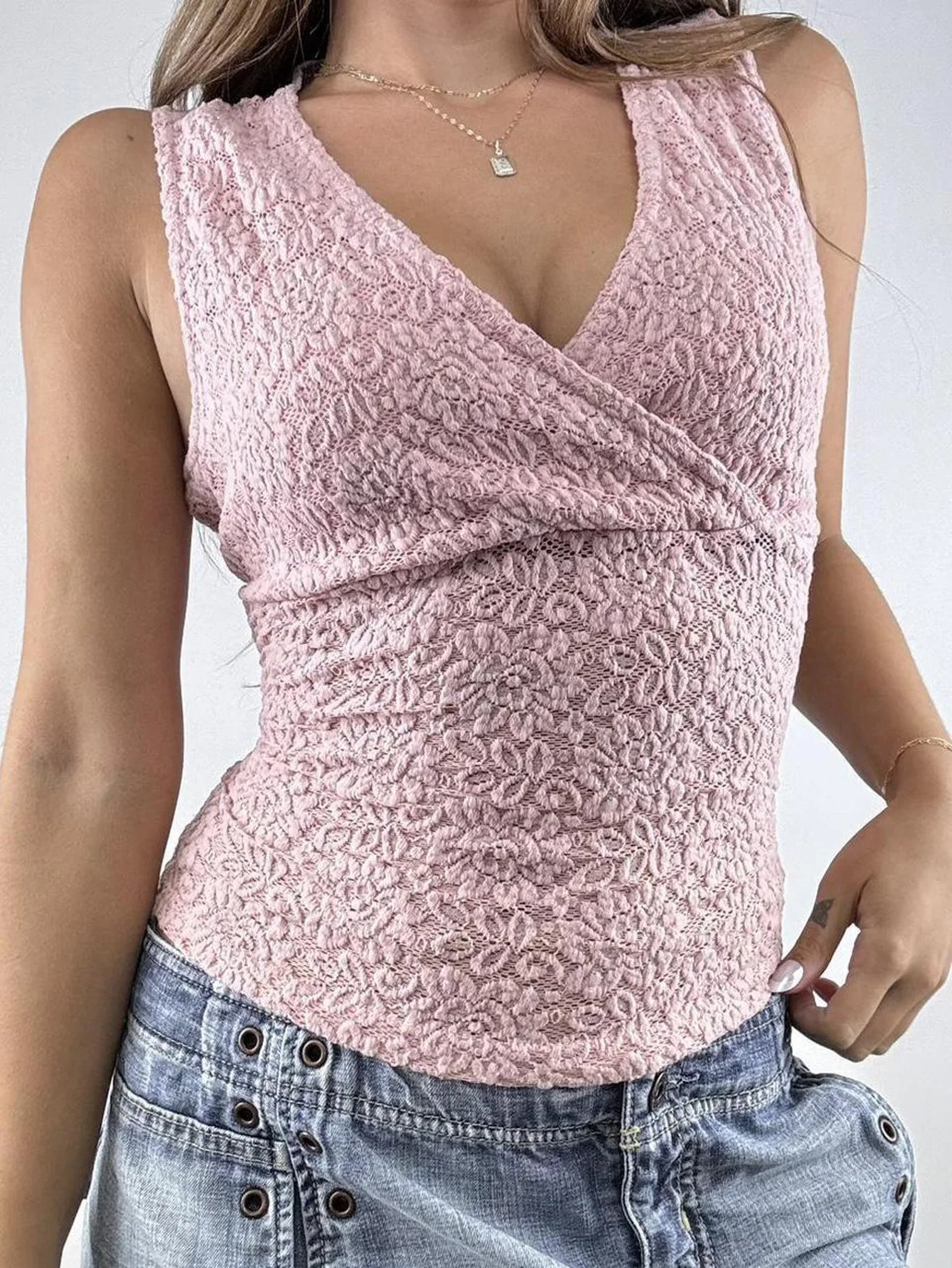 

Women's Tank Top Summer Fashion 2025 Sweet and Spicy Girl Style New Solid Color Deep V-Vest Street Fashion Retro Vest