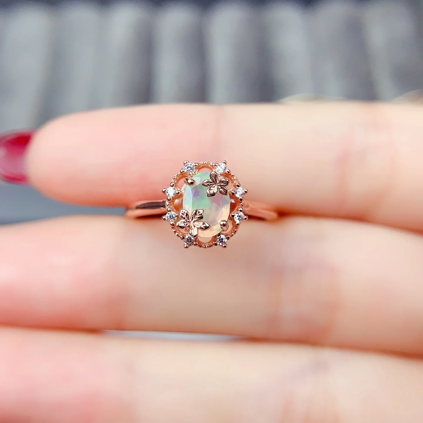 

New 925 silver opal ring, 5x7mm, versatile, fashionable, light luxury, women's fashion, versatile rose style