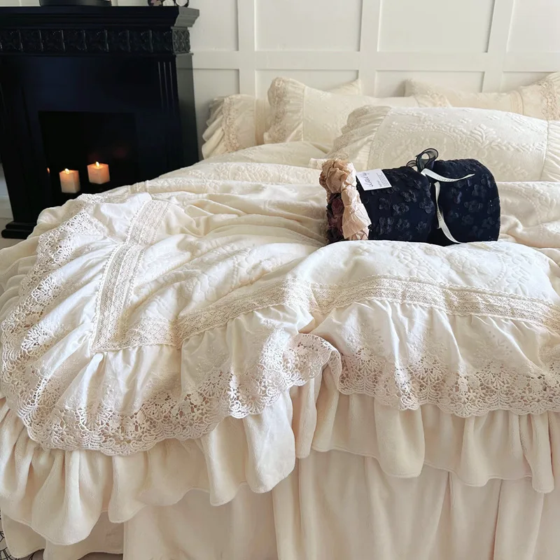 Winter French carved cream wind milk fleece four-piece set, thickened coral fleece