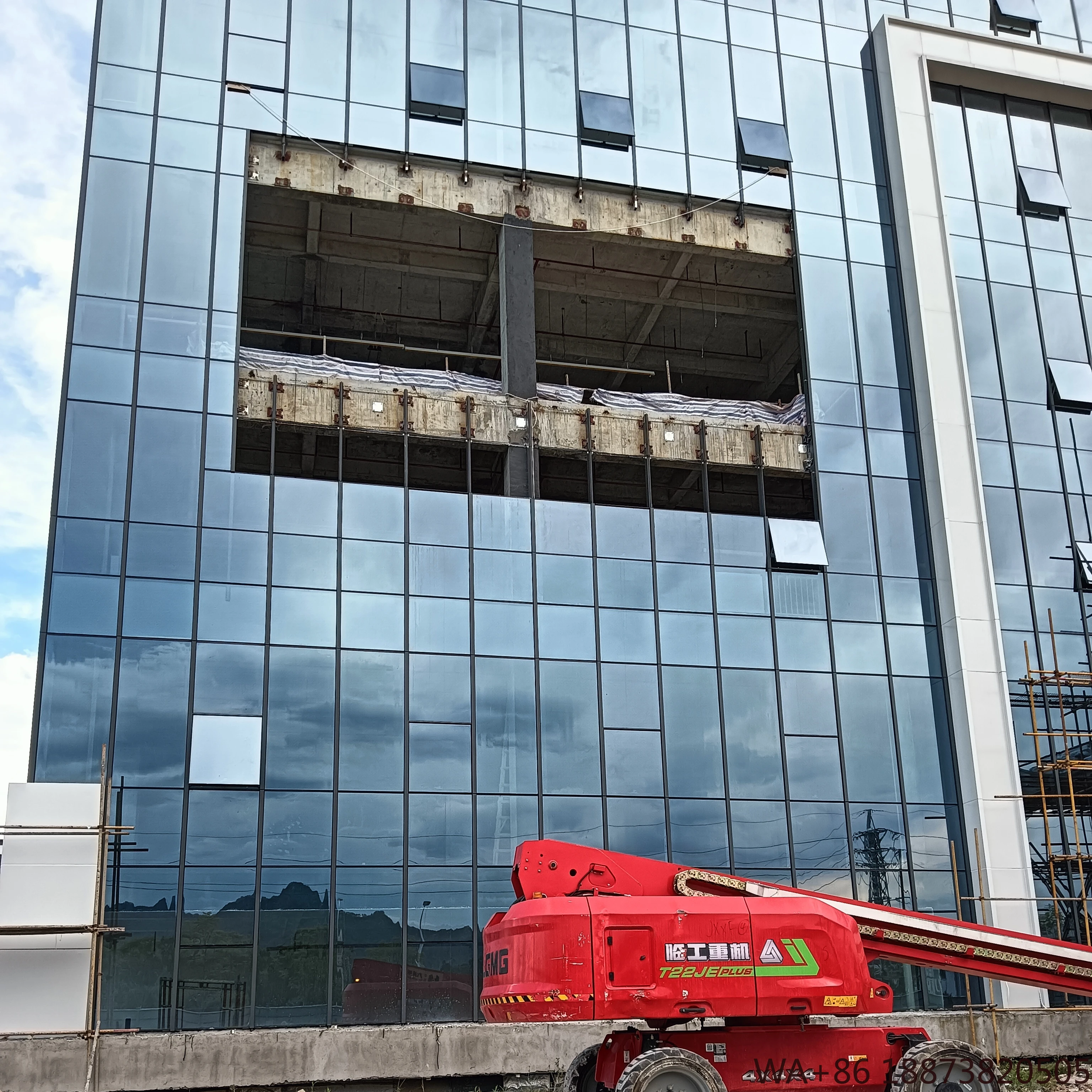 

LED Display Full Color P5 Indoor Outdoor Giant Stage Video Wall Panel Seamless Splicing Rental Splicing Video Wall