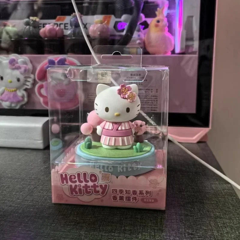 6-7CM Sanrio Hello Kitty Four Seasons Zhi Xiang Katie Cat Dekoracja Damski samochód wewnętrzny Aromaterapia PVC Figurki akcji zabawka Prezent
