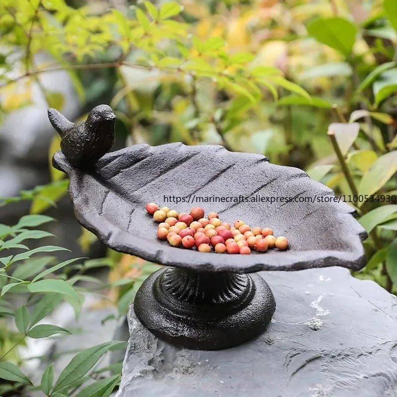 

Nordic Retro Cast Iron Leaves Bird Food Basin Ornament Courtyard Outdoor Land Outdoor Garden Art Decoration Landscaping