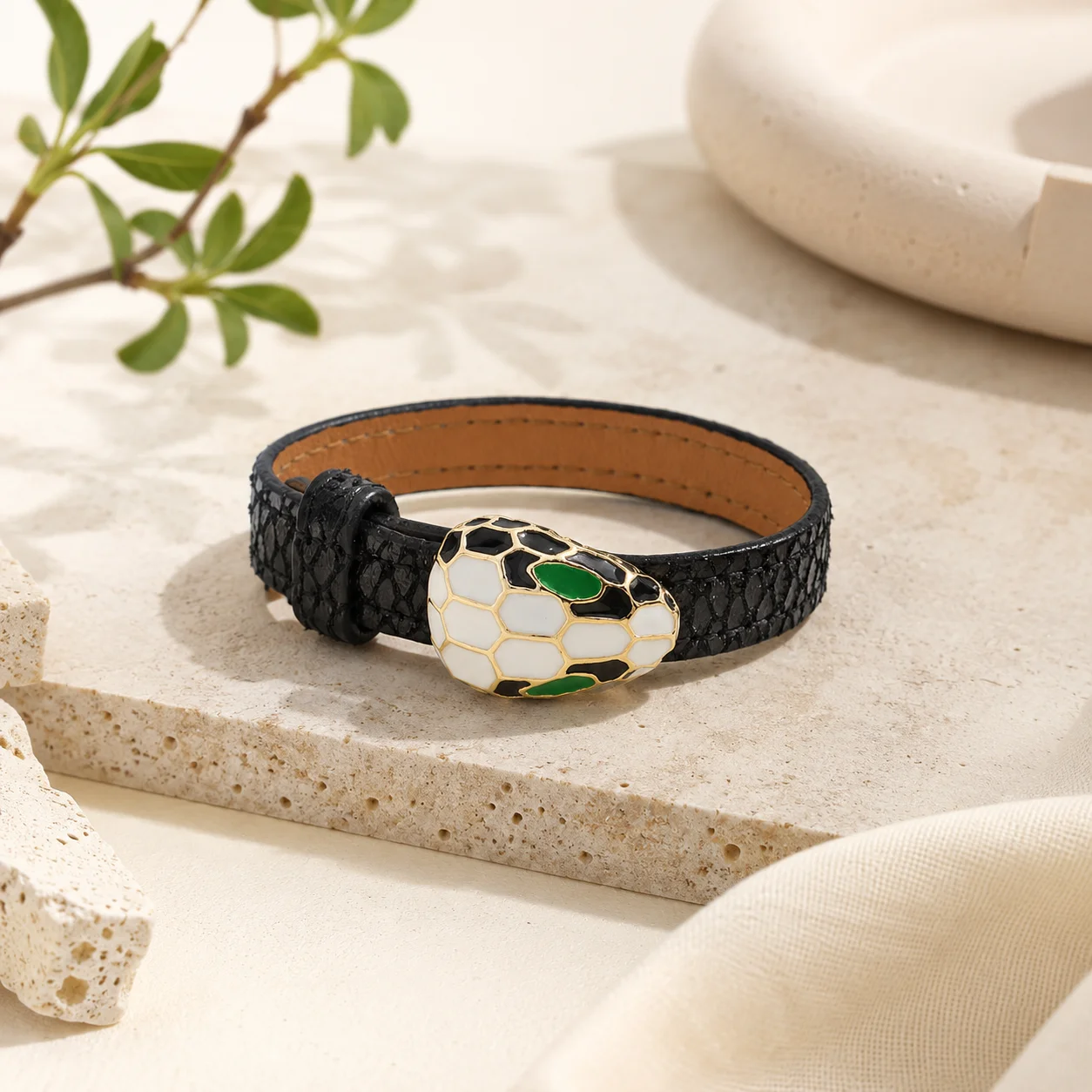 Thumbnail 4 - #40 Best Jewelry Clasps to Buy In 2026