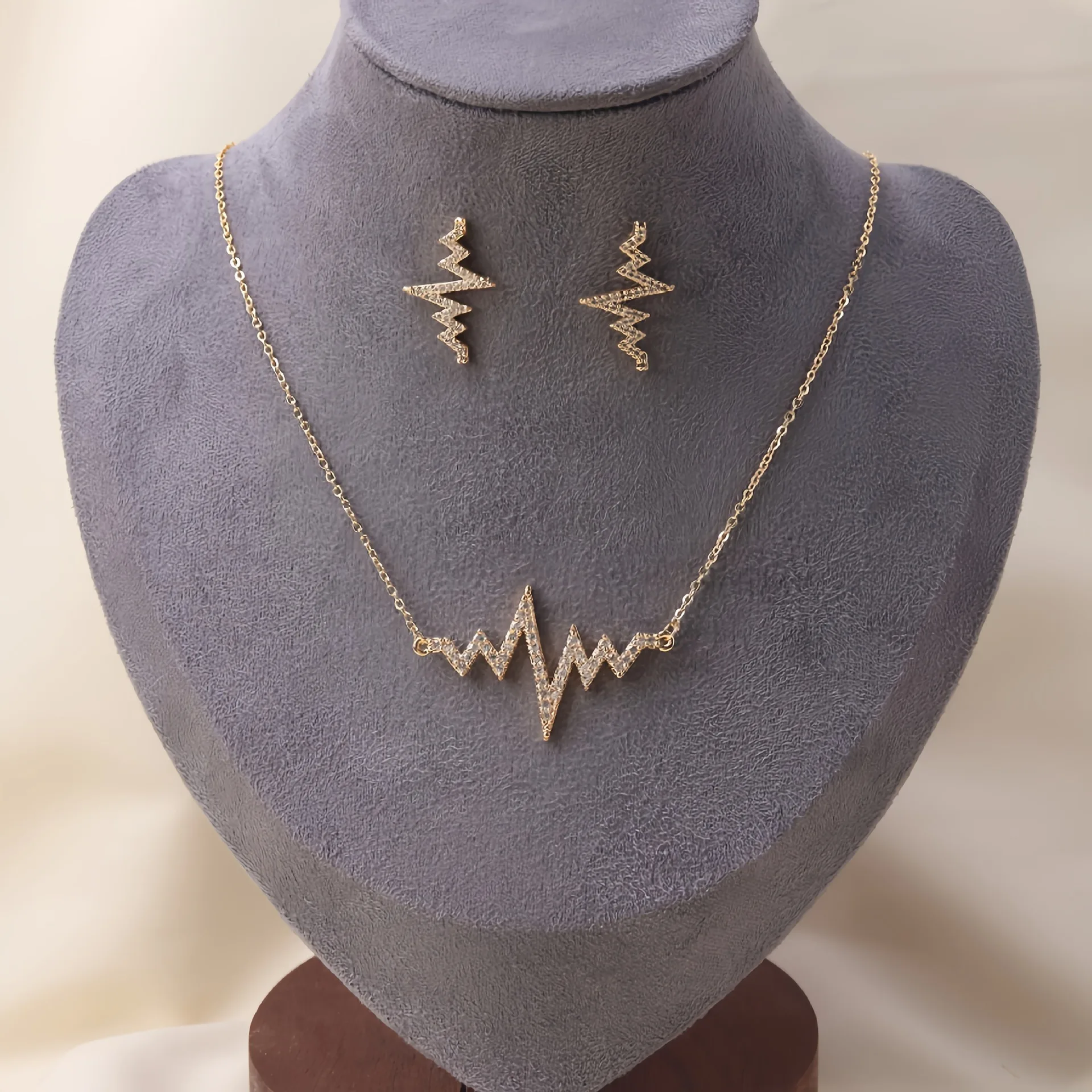 

Dubai Gold Plated Jewelry Sets for Women Indian Bridal Heartbeat Necklace Earrings Sets Nigerian Wedding Party Gifts