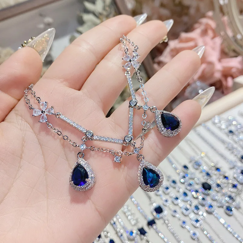 Vintage Bracelets for Women Created Sapphire Fine Jewelry Blue Zirconia Silver Plated Diamand Handpiece Wedding Party Accessory