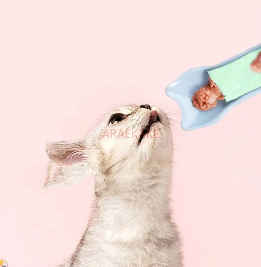 Treats Pet Liquid Snack Feeding Tool Cat Feeder Pet Supplies Cat Strip Squeeze Spoon Cat Strip Feeder for Lickable