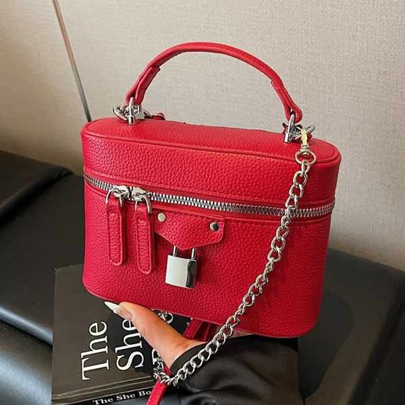 

PU Chain Crossbody Box Bag For Women New Handheld Mobile Phone Lunch Bag Trendy Versatile Commuter Single Shoulder Bucket Bag