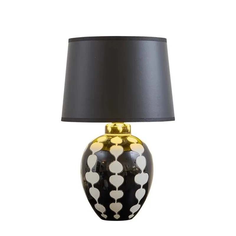 

French antique bedroom bedside lamp American living room study Nordic homestay premium desk lamp