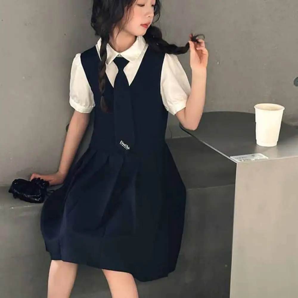 فستان مطوي للأطفال مزيف بأكمام قصيرة على طراز Preppy فساتين صيفية للفتيات تنانير للمراهقين والأطفال على شكل حرف a للعطلات
