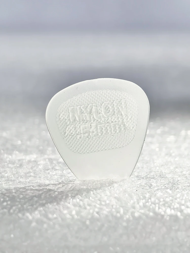 Dunlop Nylon Glow Standard Guitar Picks 446R 0.53/0.67/0.80/0.94/1.07/1.14 mm Glow-In-The-Dark Warm Flexible Pick