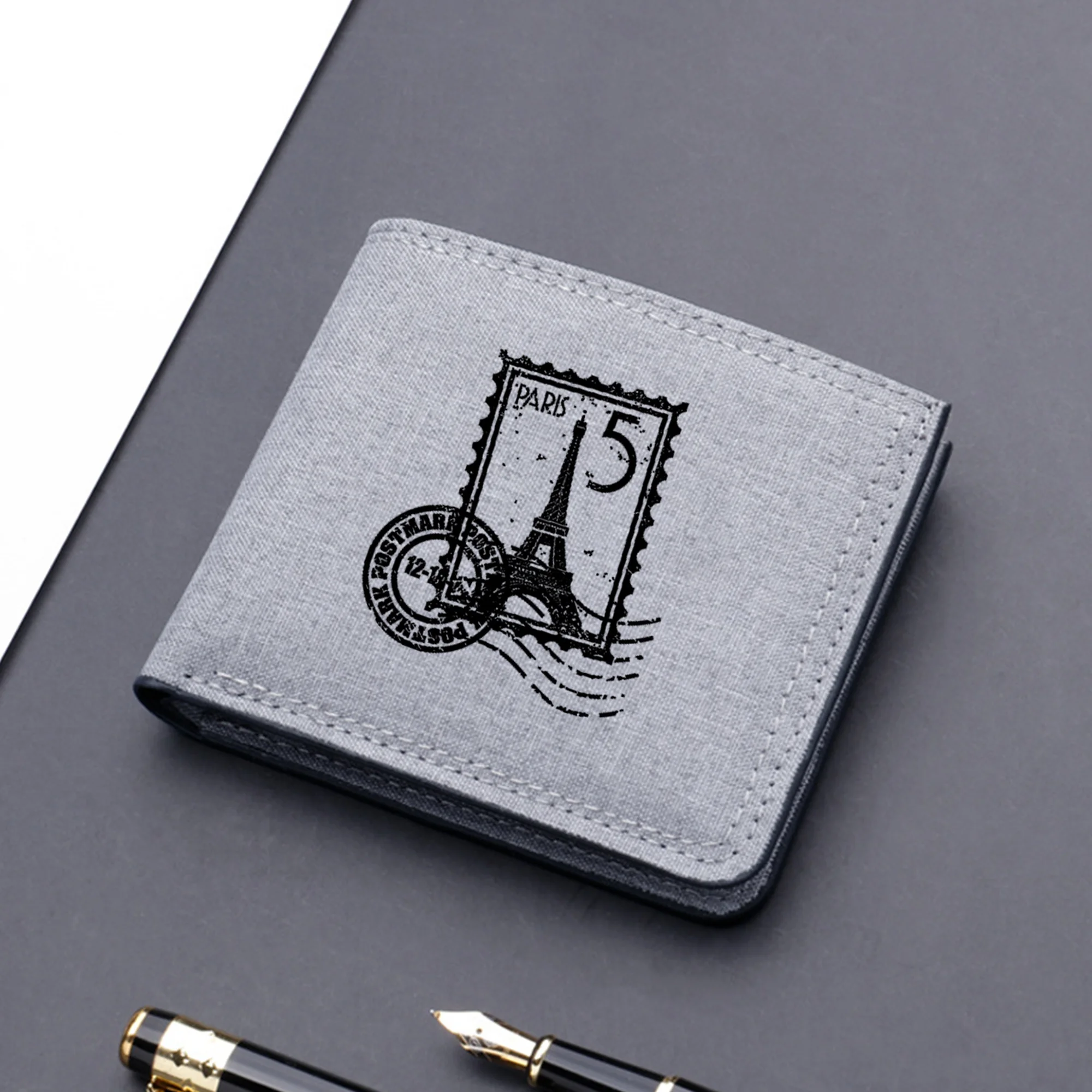 Portefeuille en toile imprimée avec plusieurs fentes pour cartes, tour Eiffel de Paris, timbre, meilleur choix pour ceux qui aiment le charme de Paris