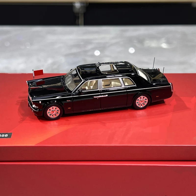 1:64 Scale Hongqi CA7601 Inspection Vehicle Simulation Alloy Car Model Static Display Collectible Toy Gift Souvenir Decoration