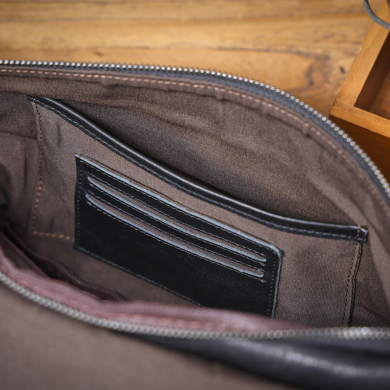 S.WORKER Herren-Umhängetasche aus echtem Leder, Umhängetaschen, einfache Rindsledertasche, pflanzlich gegerbtes Oberschichtleder, modisch, lässig – Detail 13