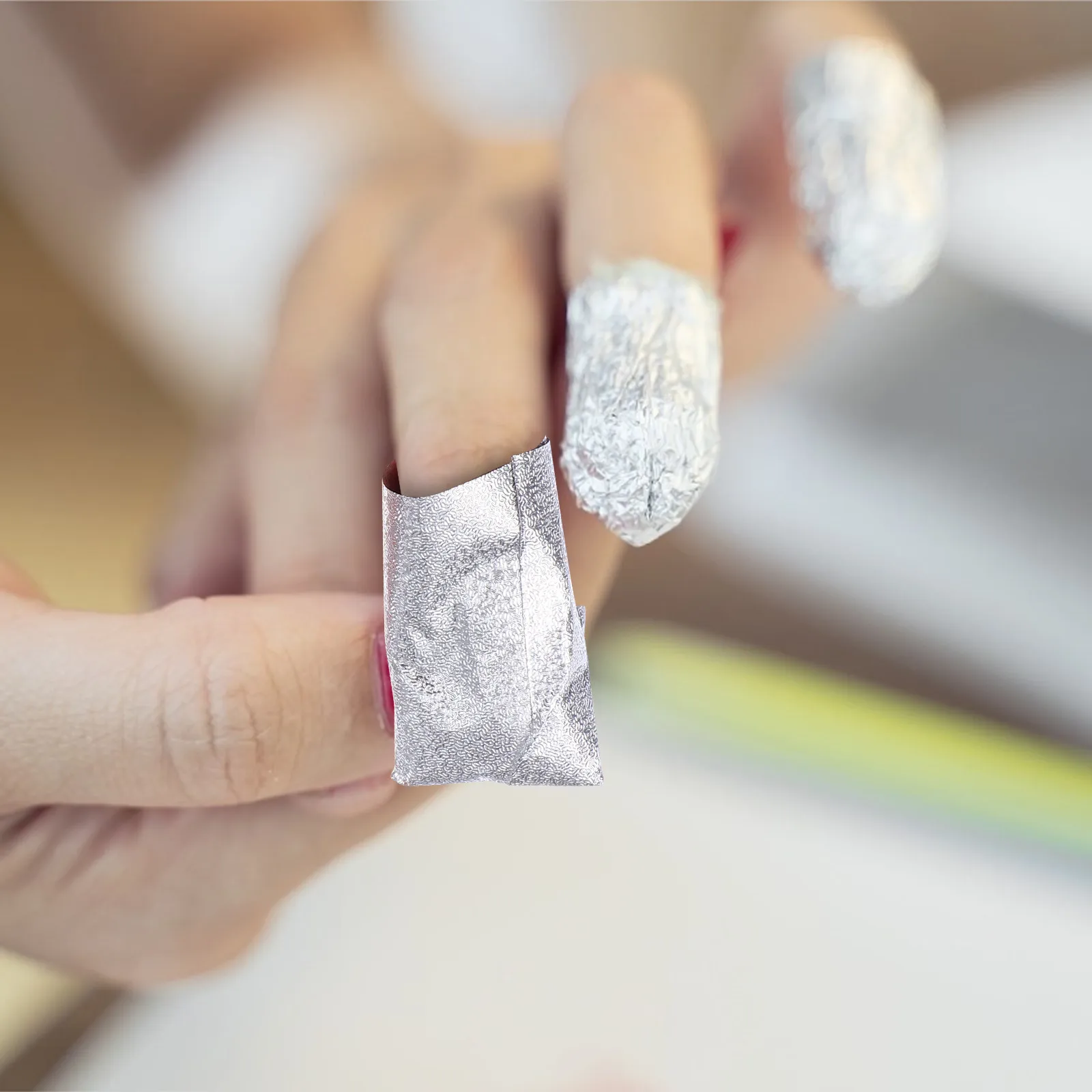 500 Pcs/ Foil Transfer Gel Glue for Wraps Nail Removal Soak off Remover Aluminum