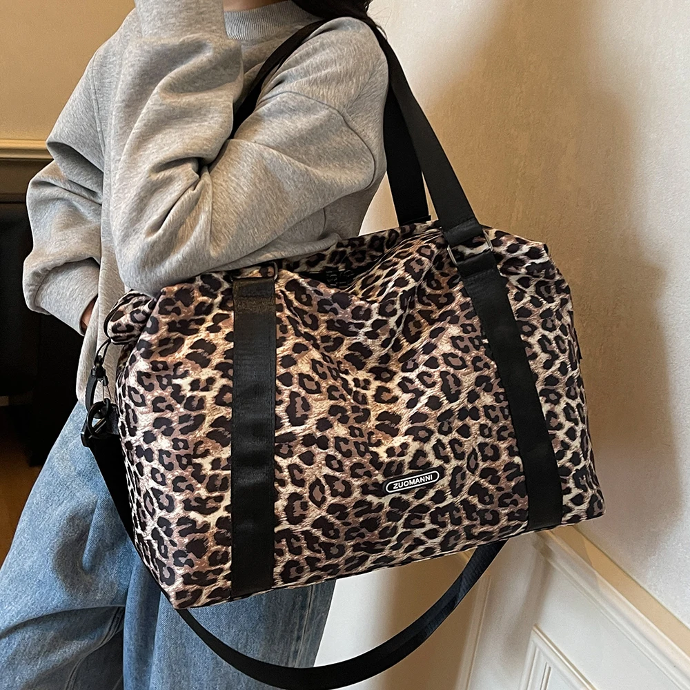 Leopard Printing Travel Duffels Bag Large Capacity Sports Gym Tote Bag Weekend Luggage Storage Bag for Students - view 2