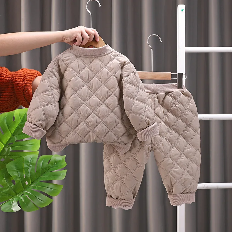 

Новая осенне-зимняя одежда для малышей, утепленная хлопковая куртка для мальчиков, брюки, 2 шт./компл., одежда для маленьких девочек, спортивные костюмы для младенцев
