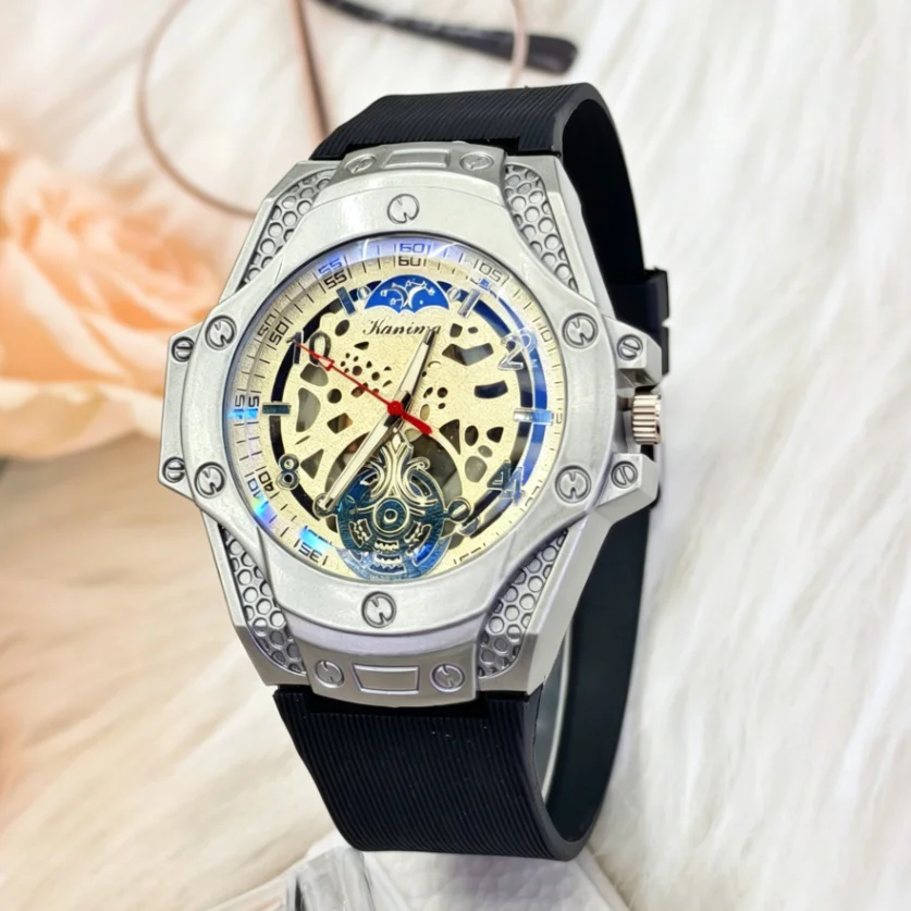 New Fashion Luxury Man High Quality Hollow Silicone Watch Men Business Quartz Watches Students Sports Clock Wrist Watches Gifts
