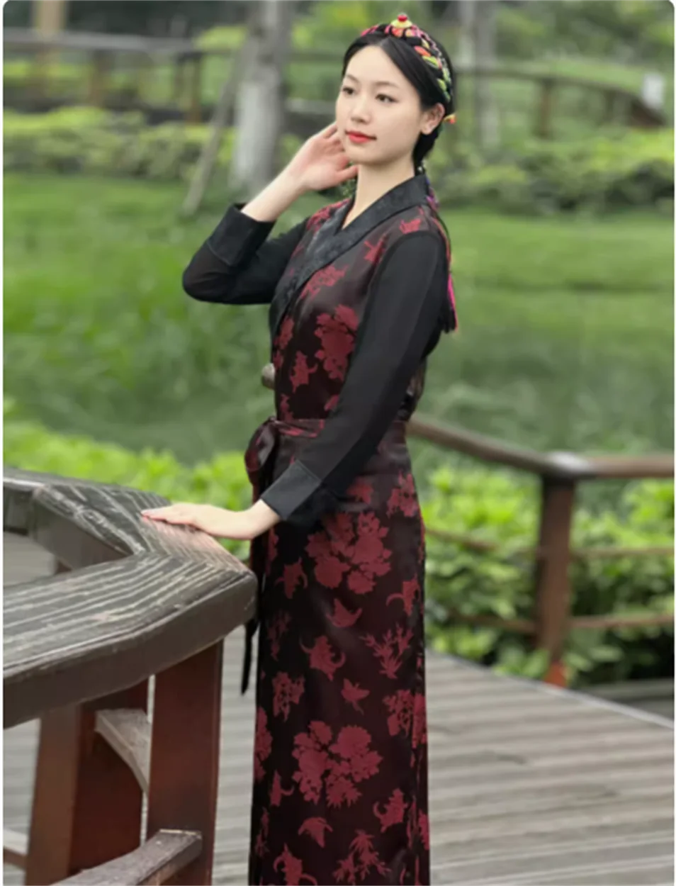 Tibetan clothing women's new style Tibetan clothing