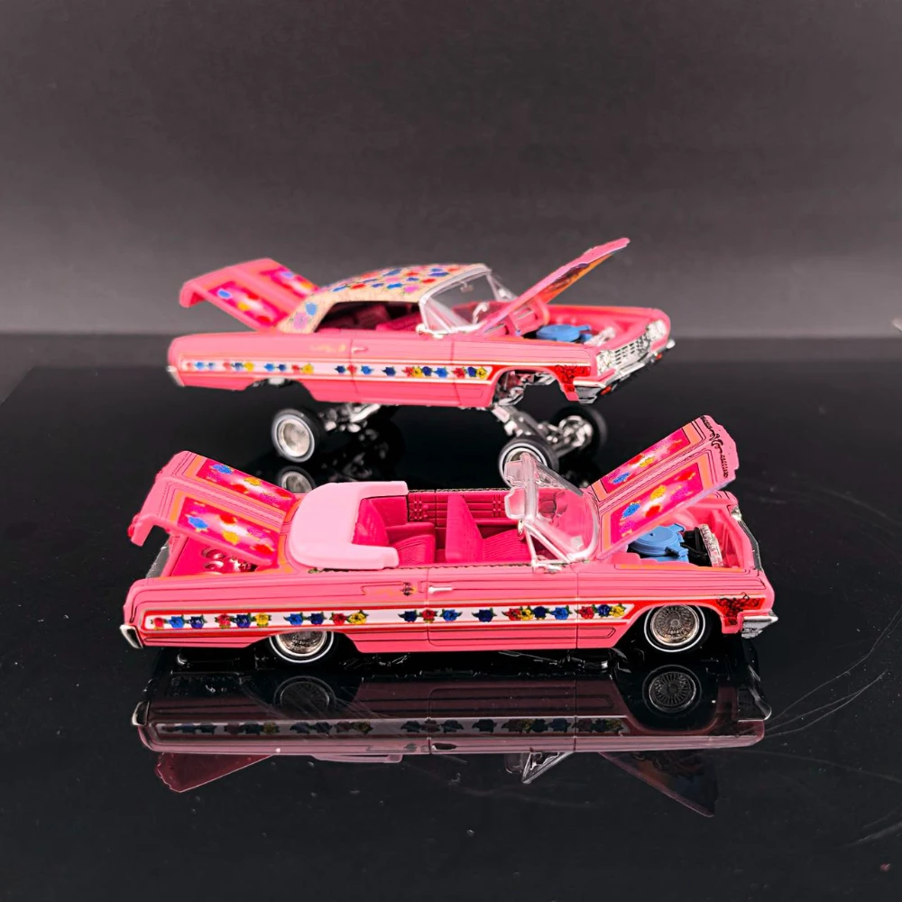 Fine Works 1:64 for Impala Lowrider Gypsy Rose Painting Openable Convertible Adjustable Chassis Diecast Alloy Car Models Gifts