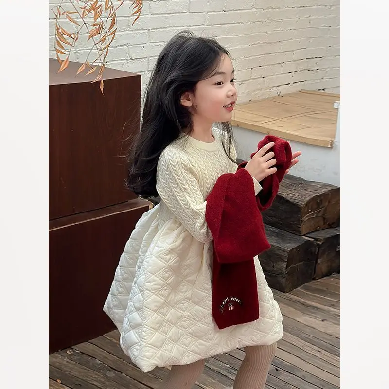 Girls Korean version    autumn  winter children's clothing foreign style baby knitted sweater temperament sweet princess dress
