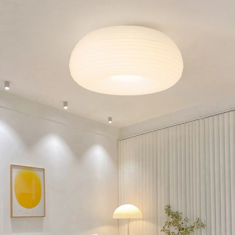 Lámpara de techo decorativa de estilo nórdico para dormitorio, sala de estar y comedor, luz LED colgante minimalista a rayas de color crema y manzana