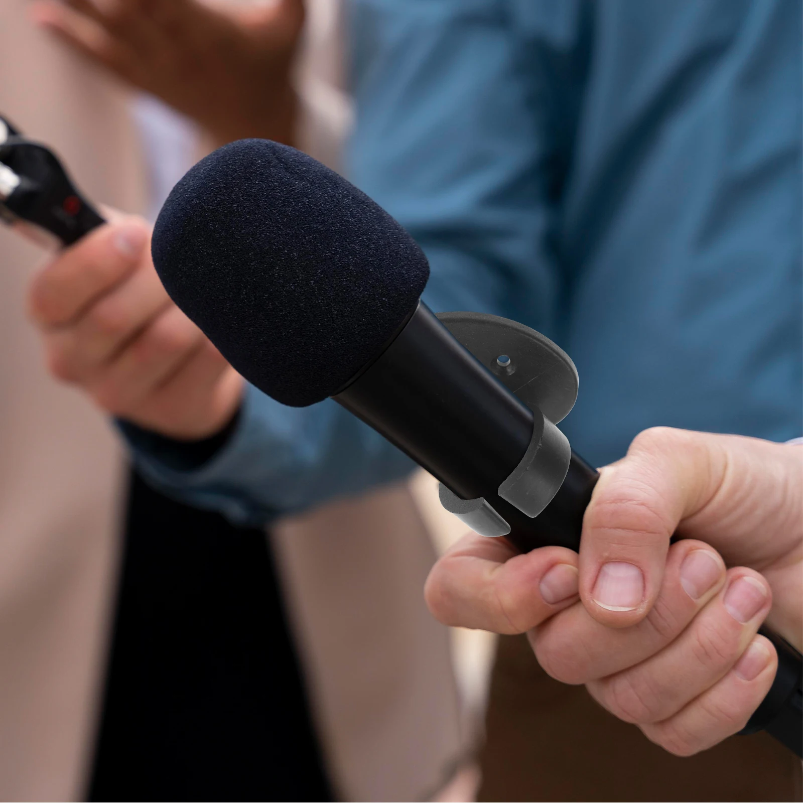 

3Pcs Heart Shaped Microphone Clips Easy Use Plastic Mic Clip for Stage Presentation Microphone Lifter Plastic Mic Holder