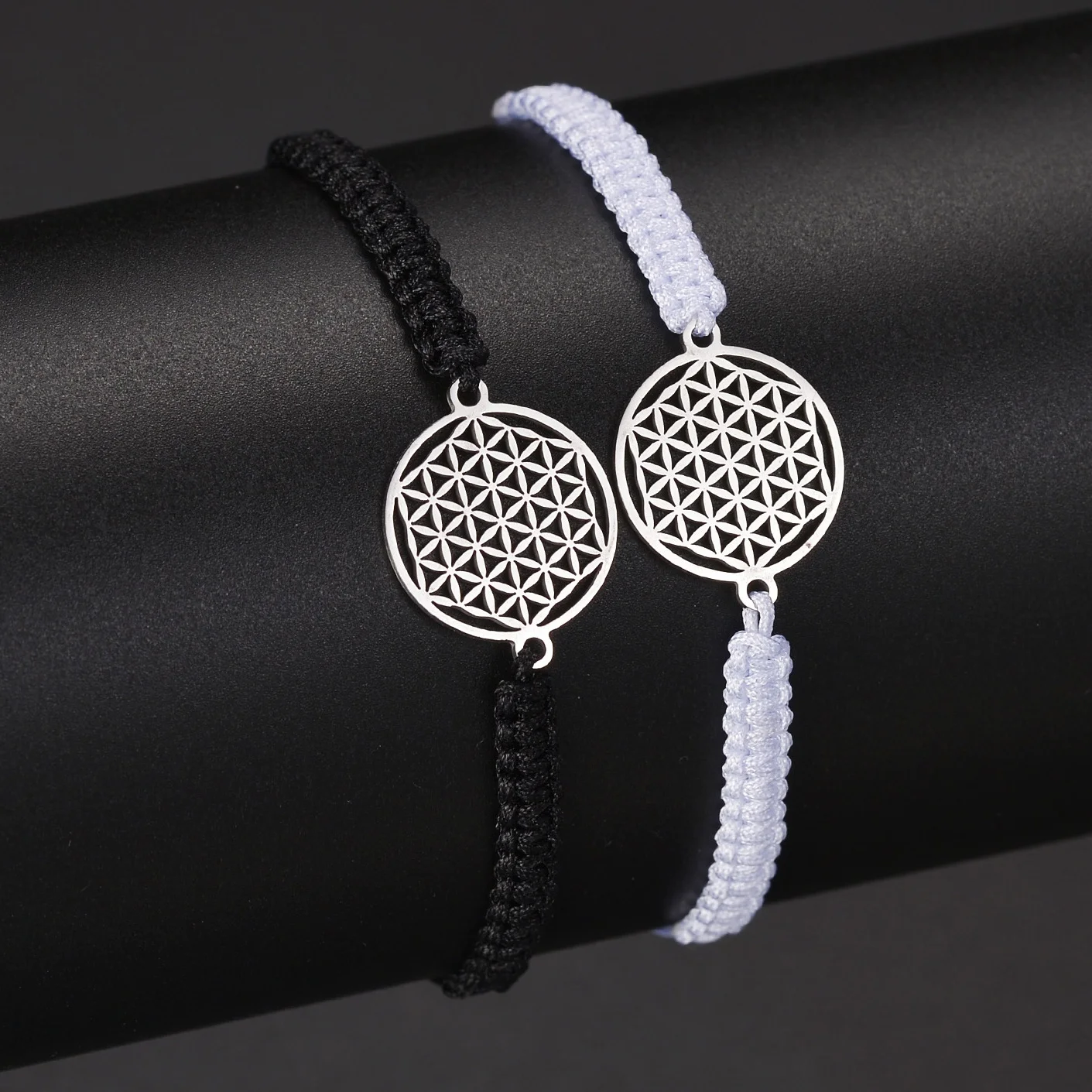 New Arrival Womens Rope Bracelet Black White Couple Lucky Thread Braclet Round Hollow Pattern Best Gift For Friend