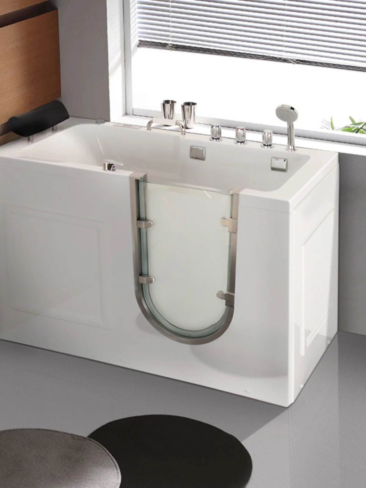 Walk-in shower, open-door barrier-free, non-slip bath for the elderly, bath for the disabled