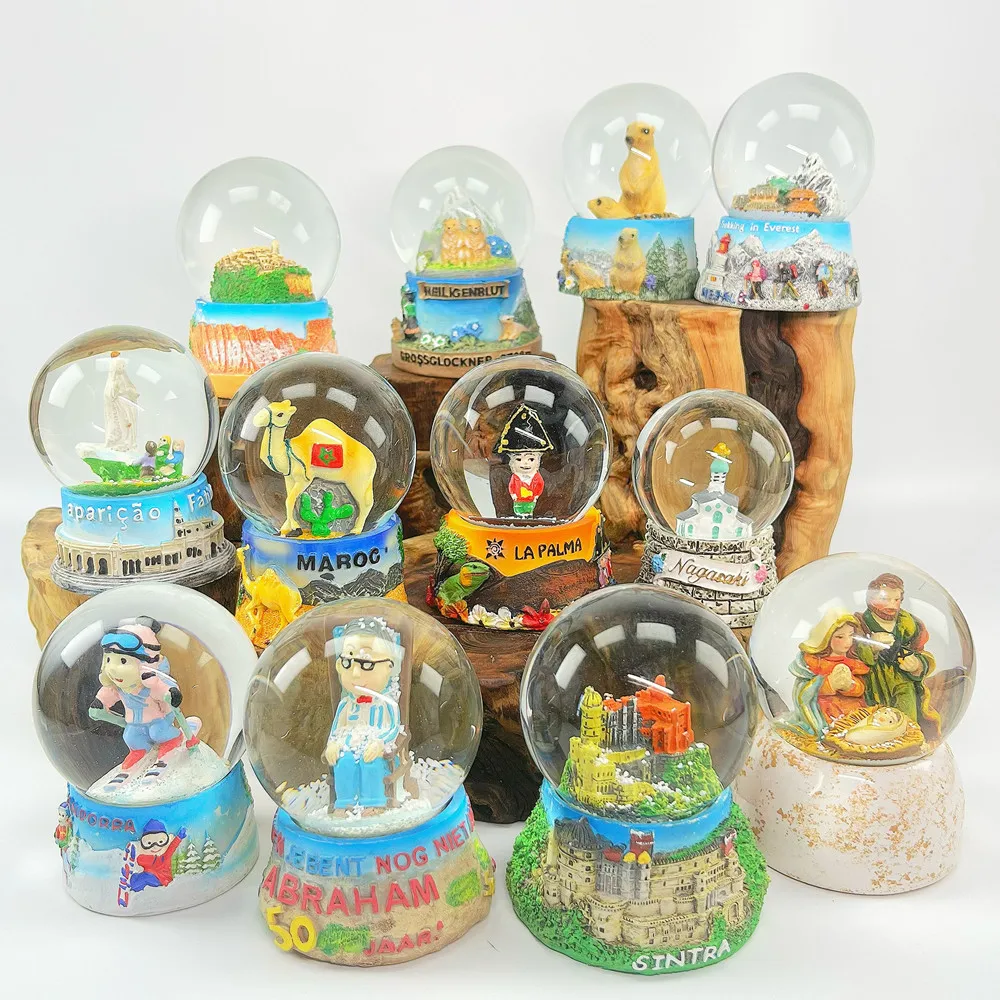 3D Resin Snow Globe European City Landmark Souvenir Travel Gift Desk Ornament Home Decor