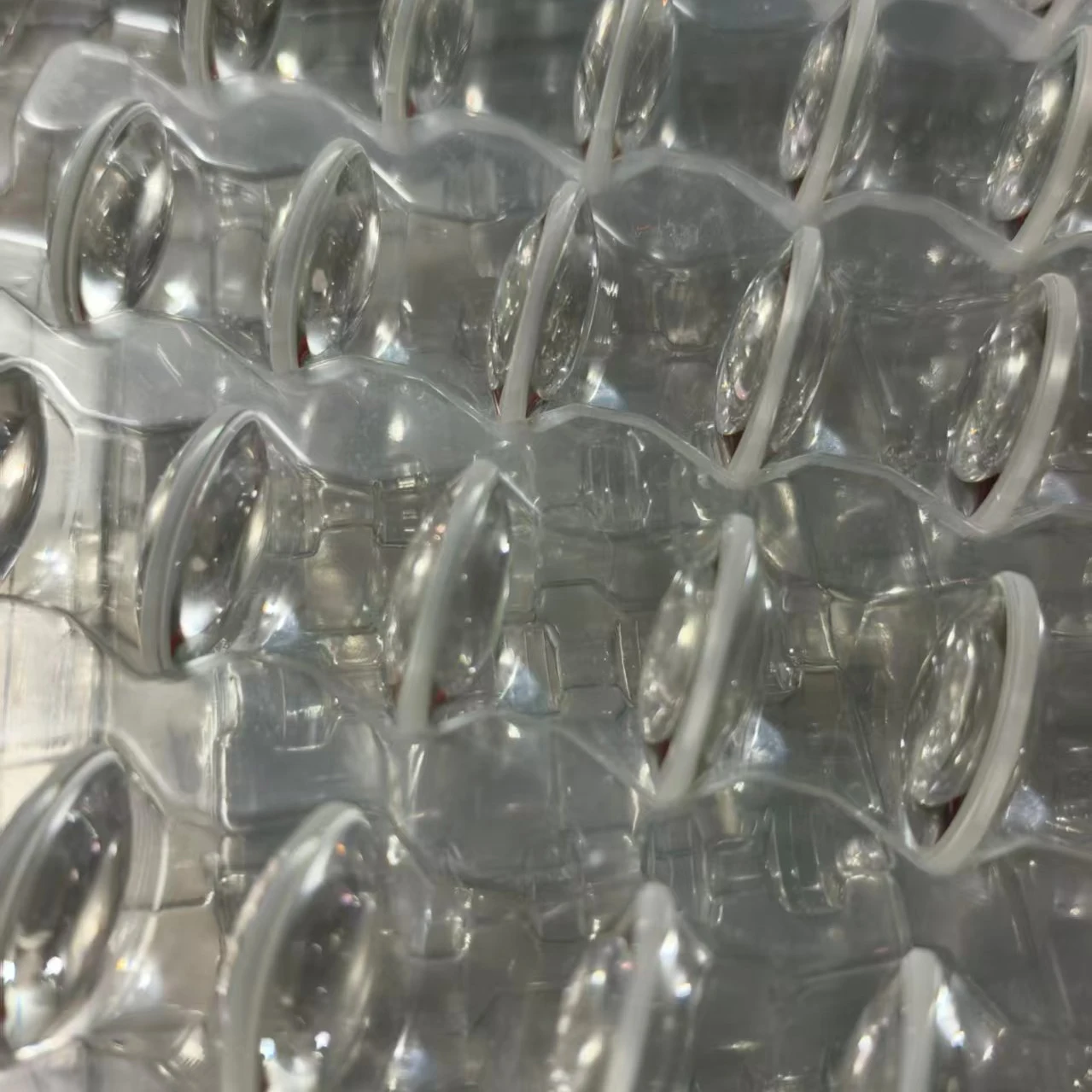 

Diameter 51.5mm, focal length 95mm, dual convex single-chip optical lens coated with 425-675nm part number R53