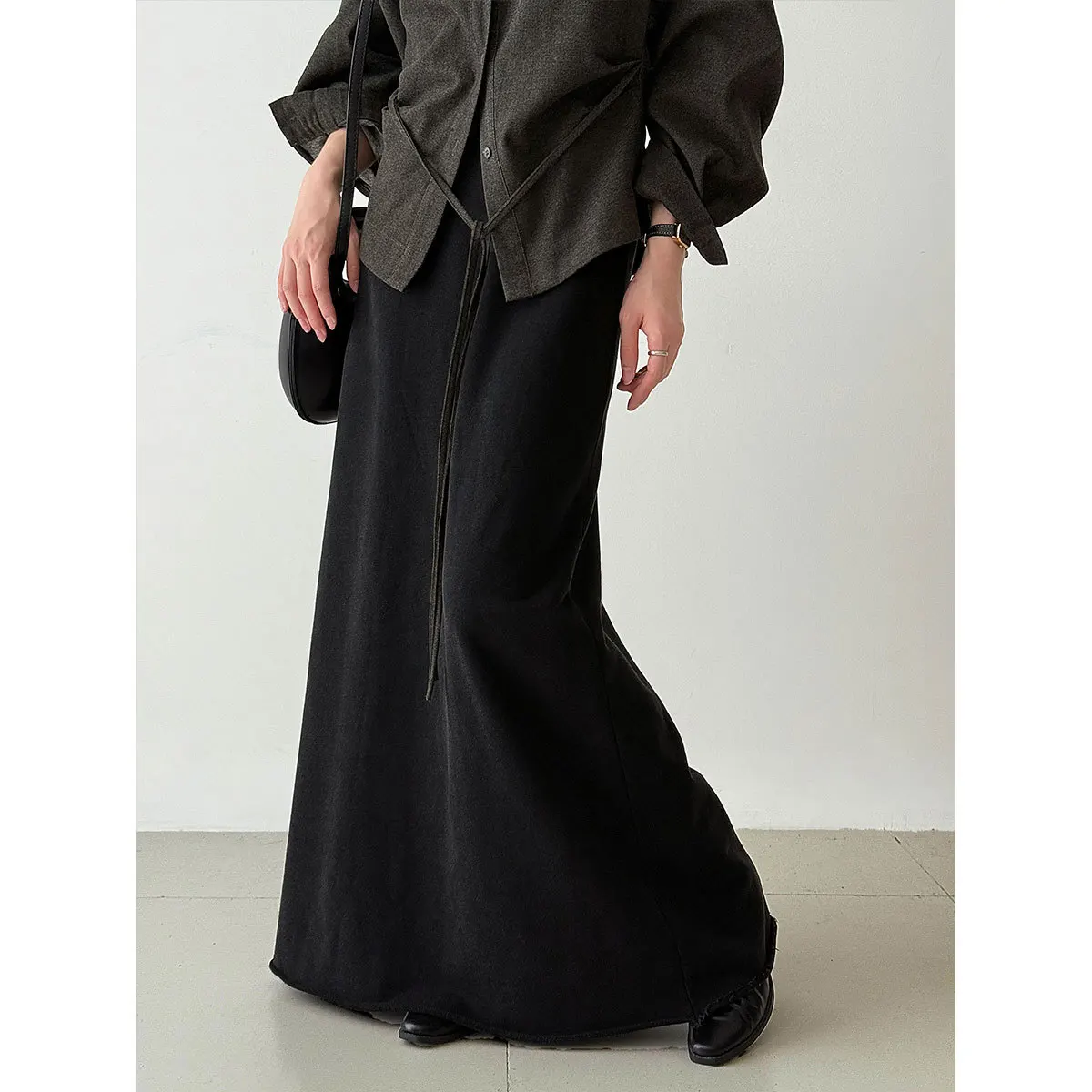 

Women's Relaxed Retro Distressed Sand-washed Rolled-hem Midi Skirt Autumn Straight Skirt with Drape