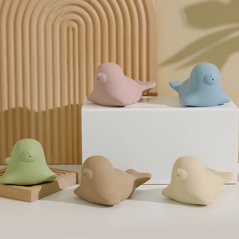 Selo dos desenhos animados brinquedo de banho de silicone do bebê bpa livre infantil praia piscina spray água brinquedos para crianças presentes do chuveiro