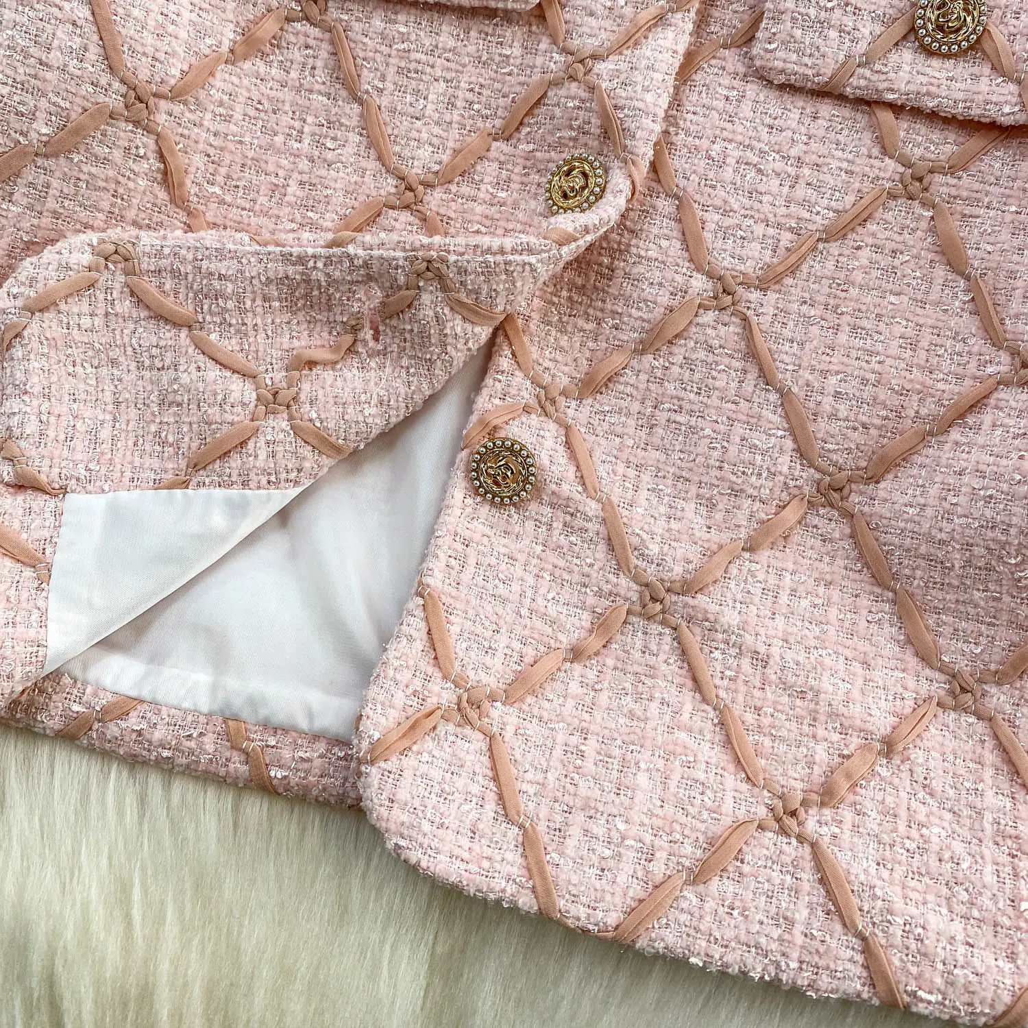Female 2025 Winter Diamond Grid Woven Tweed Short Jacket Pink Apricot Coats Women
