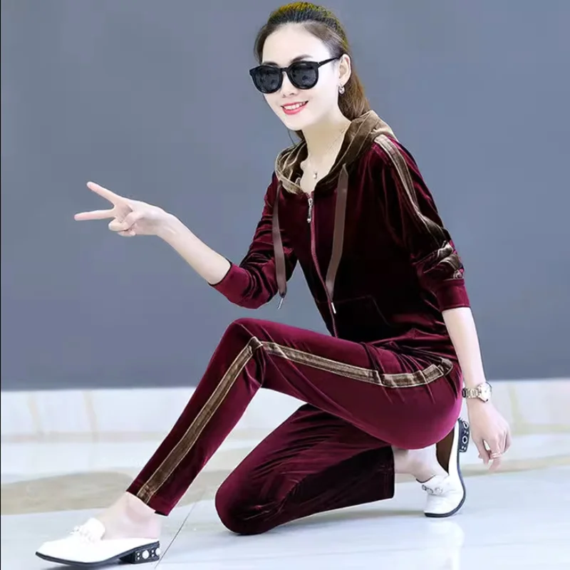 

Women's Gold Velvet Sports Suit, Loose Cardigan, Zipper Hooded Sportswear, Spring and Autumn, Female Fashion, New, 2 Pcs