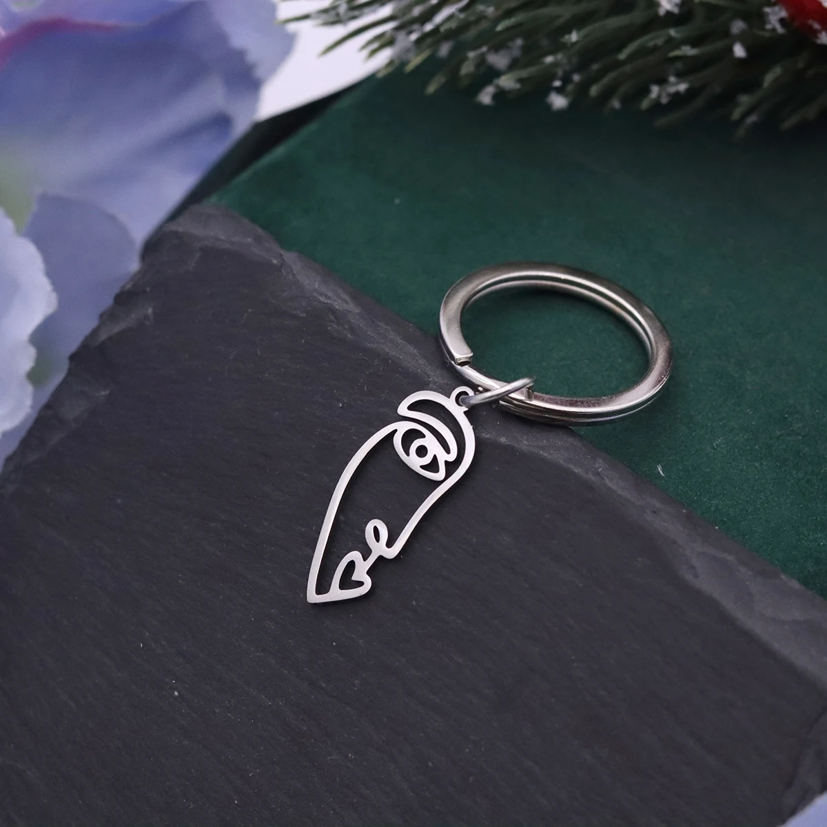 Stainless Steel Abstract Face Keychain Minimalist Hollow Line Art Face Key Ring Charm Fashion Handbag Car Key Decoration Gift