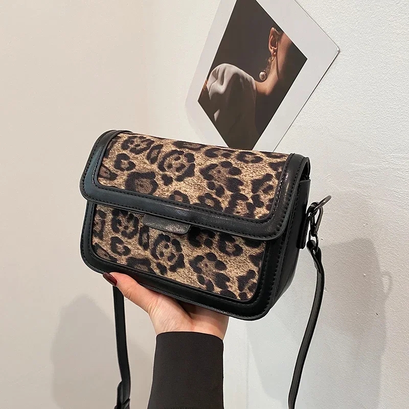 

Leopard Print Fashion Zipper Simple Square Bag 2026 Valentine's Day New Hot Selling Creative Design Women's Crossbody Bag