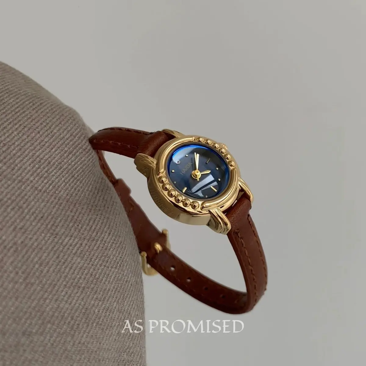 High-end retro-atmosphere quartz watch, business leather watch, high-quality literary and artistic design watch,a gift for women