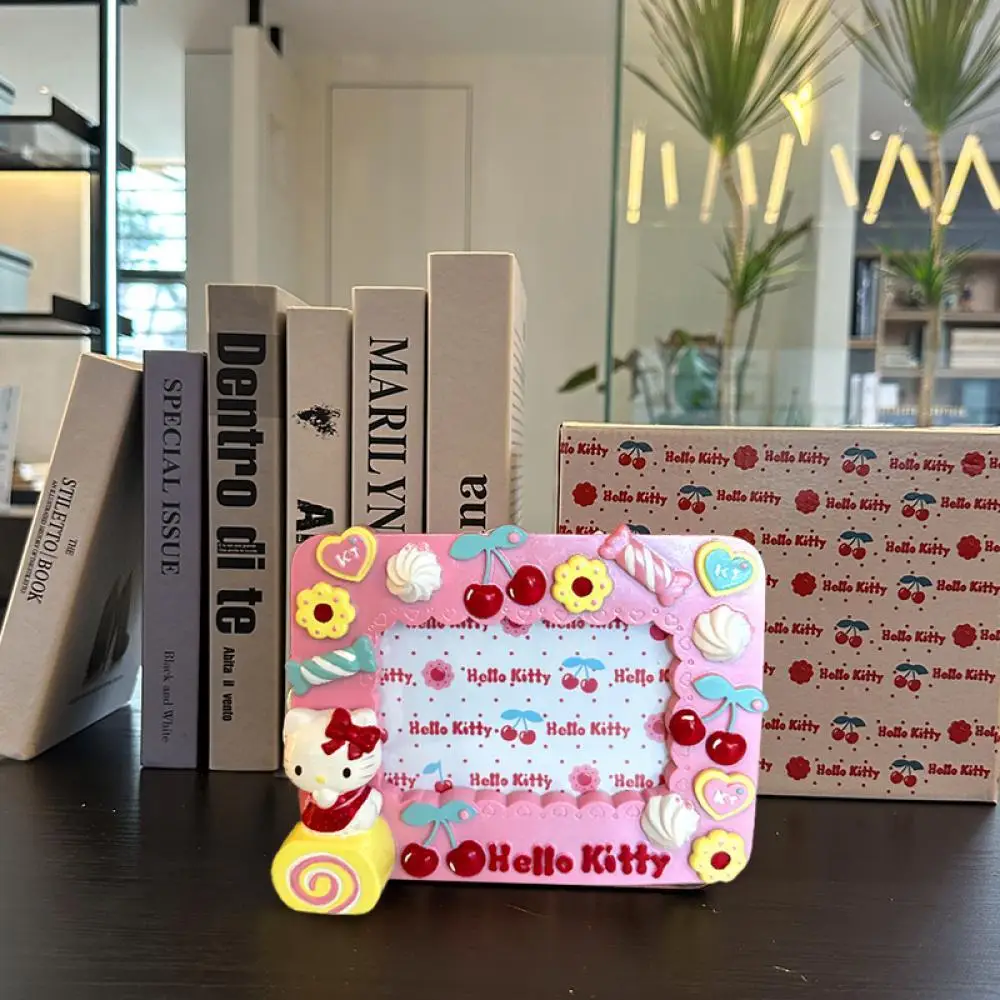 

Sanrio Swiss Roll Hello Kitty Lovers, смоляная фоторамка для комнаты, рабочий стол, декоративные поделки, свадебные фоторамки, праздничные подарки