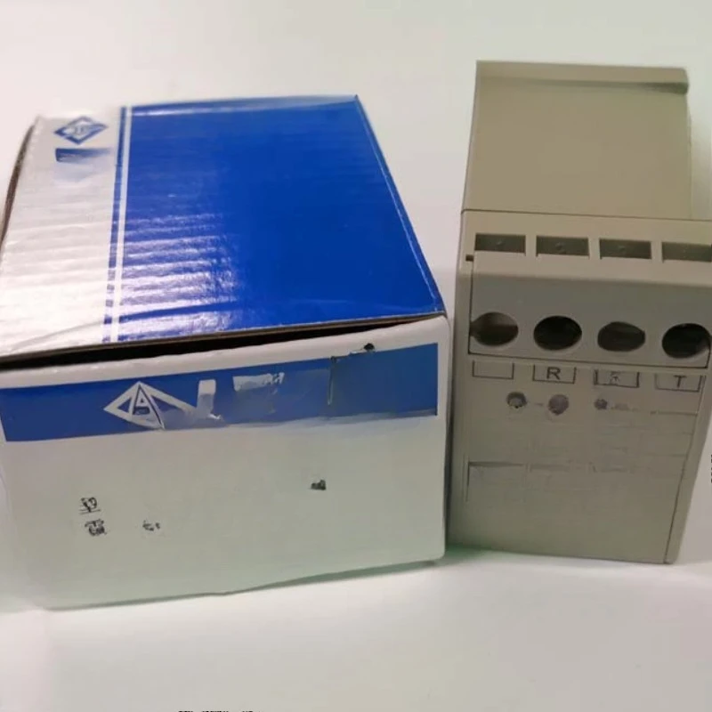 Three-phase phase sequence protection relay